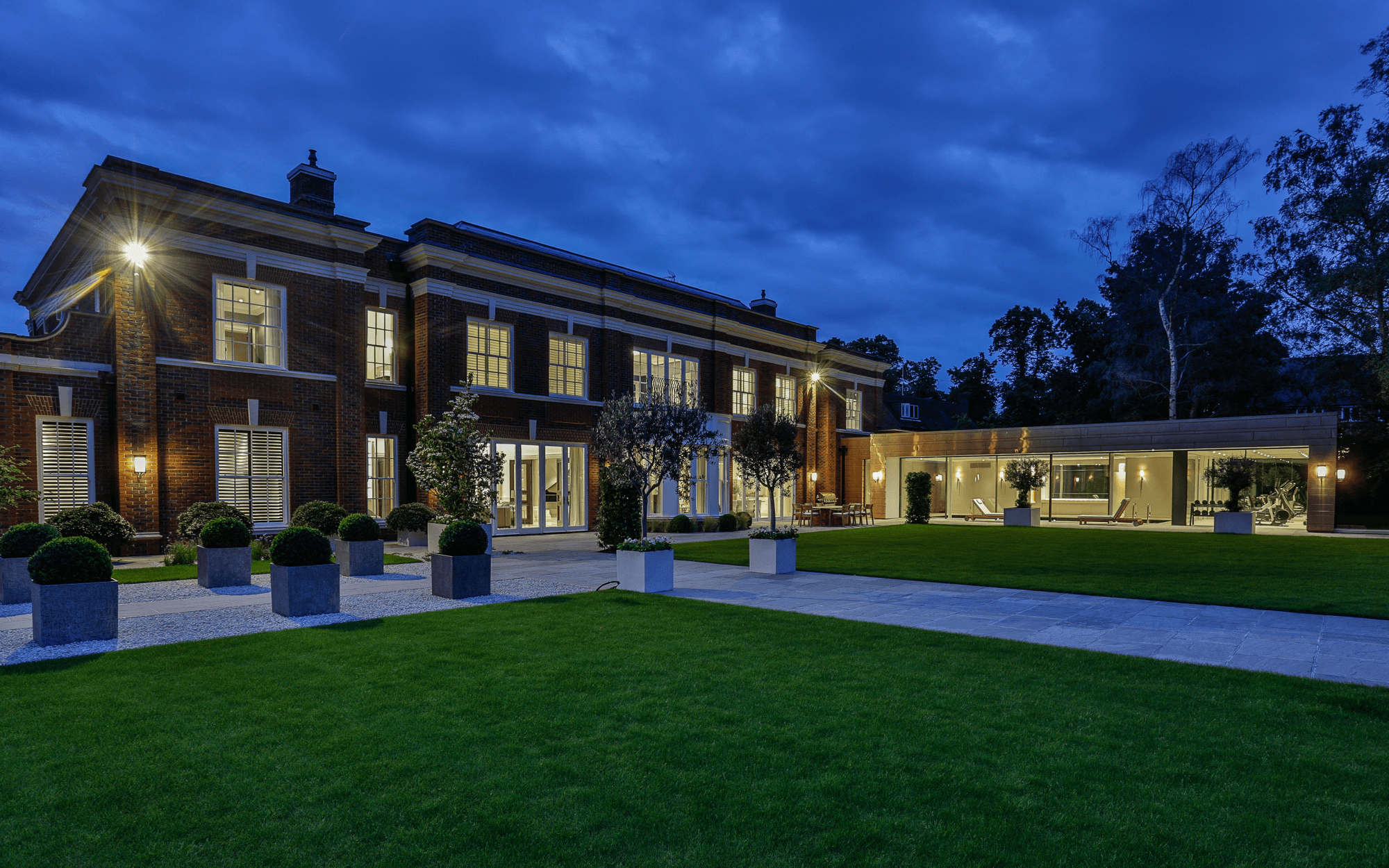 Kings Chase gallery
